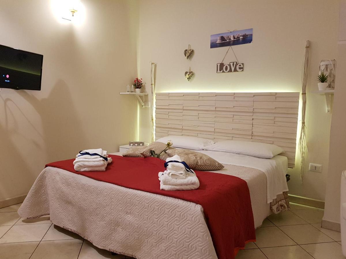 Philos - Appartements & Rooms Таранто Екстериор снимка