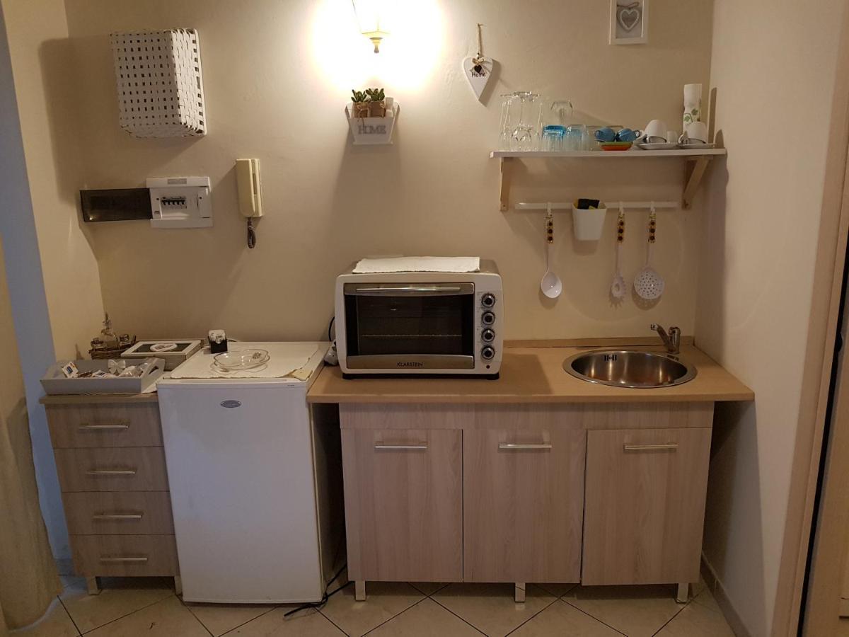 Philos - Appartements & Rooms Таранто Екстериор снимка