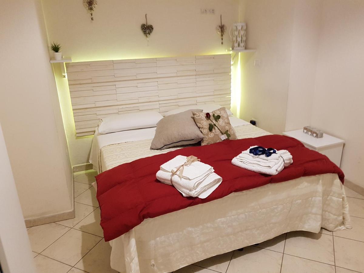 Philos - Appartements & Rooms Таранто Екстериор снимка