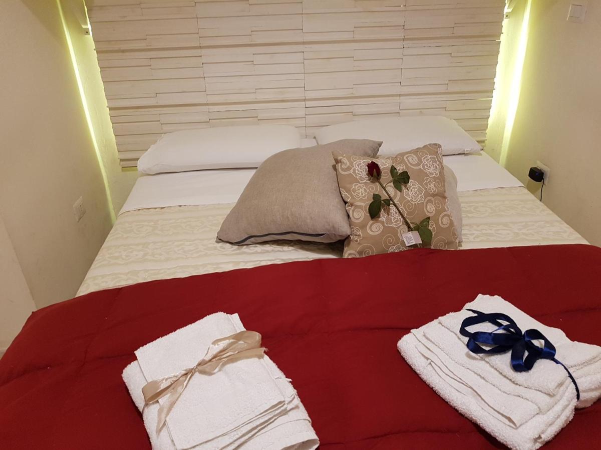 Philos - Appartements & Rooms Таранто Екстериор снимка